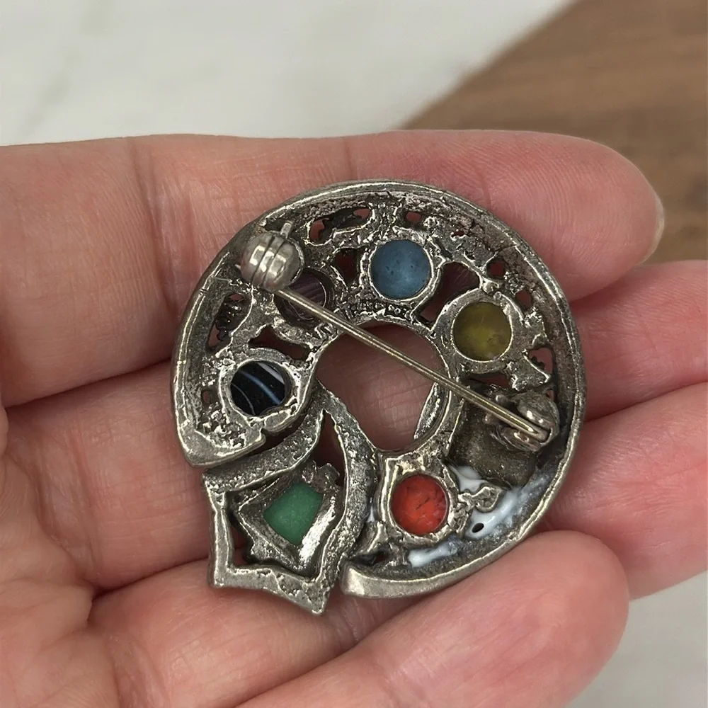 Vintage Signed Multicolor Wreath Silver Brooch lot B32